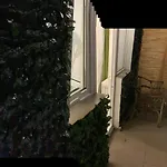 Bucarest B&B Bed & Breakfast *