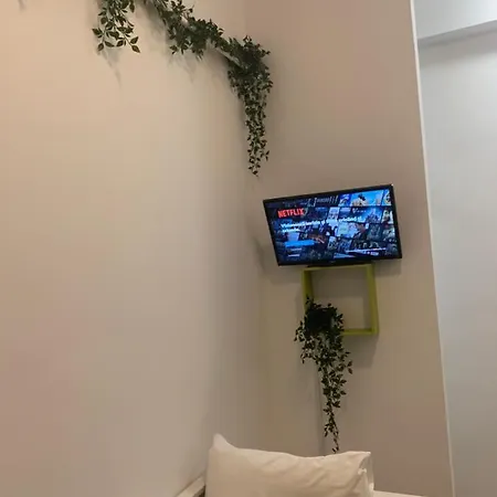 Bucarest B&B לינה וארוחת בוקר